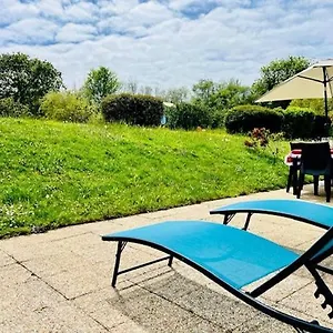Hébergement de vacances Maison A Morgat En Bretagne Sur La Presqu'ile De Situee A 800 M De La Piscine Chauffee Toute L'annee Travaux Piscine Du 16 Au 30 Juin 2025, Crozon